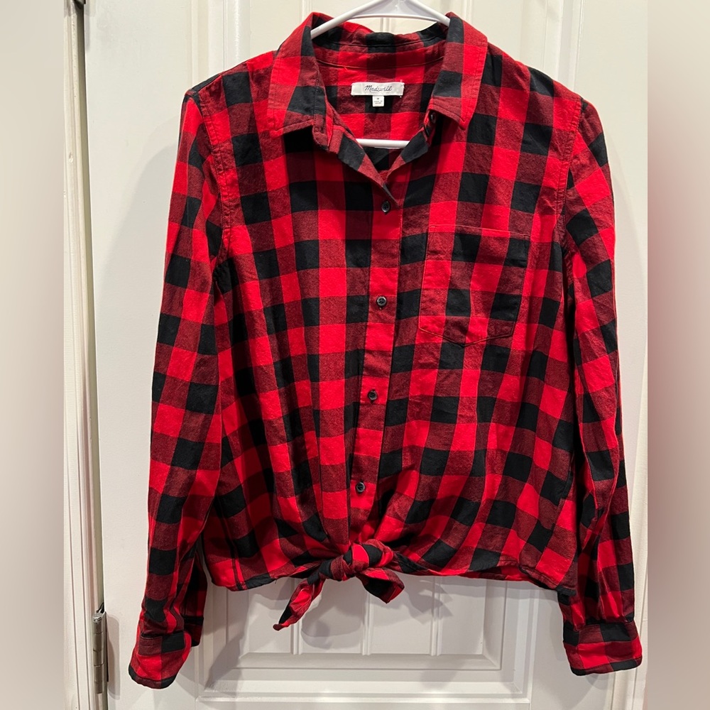 Madewell Red and Black Buffalo Plaid Check Tie Front Shirt Womens Sz Medium - Picture 2 of 6
